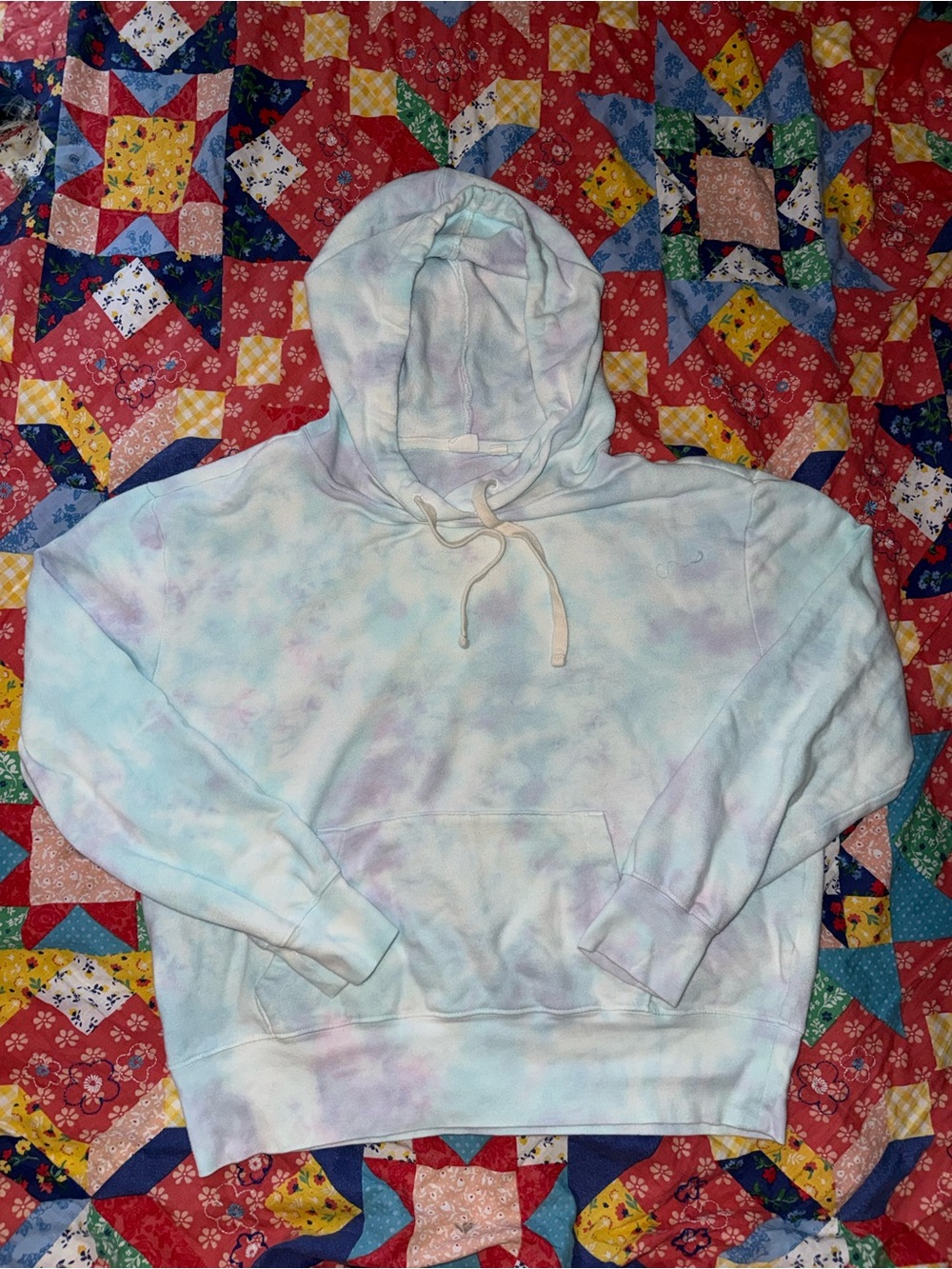 GAP Pastel Tie-Dye Crewneck Hoodie in Light Blue and Lavender